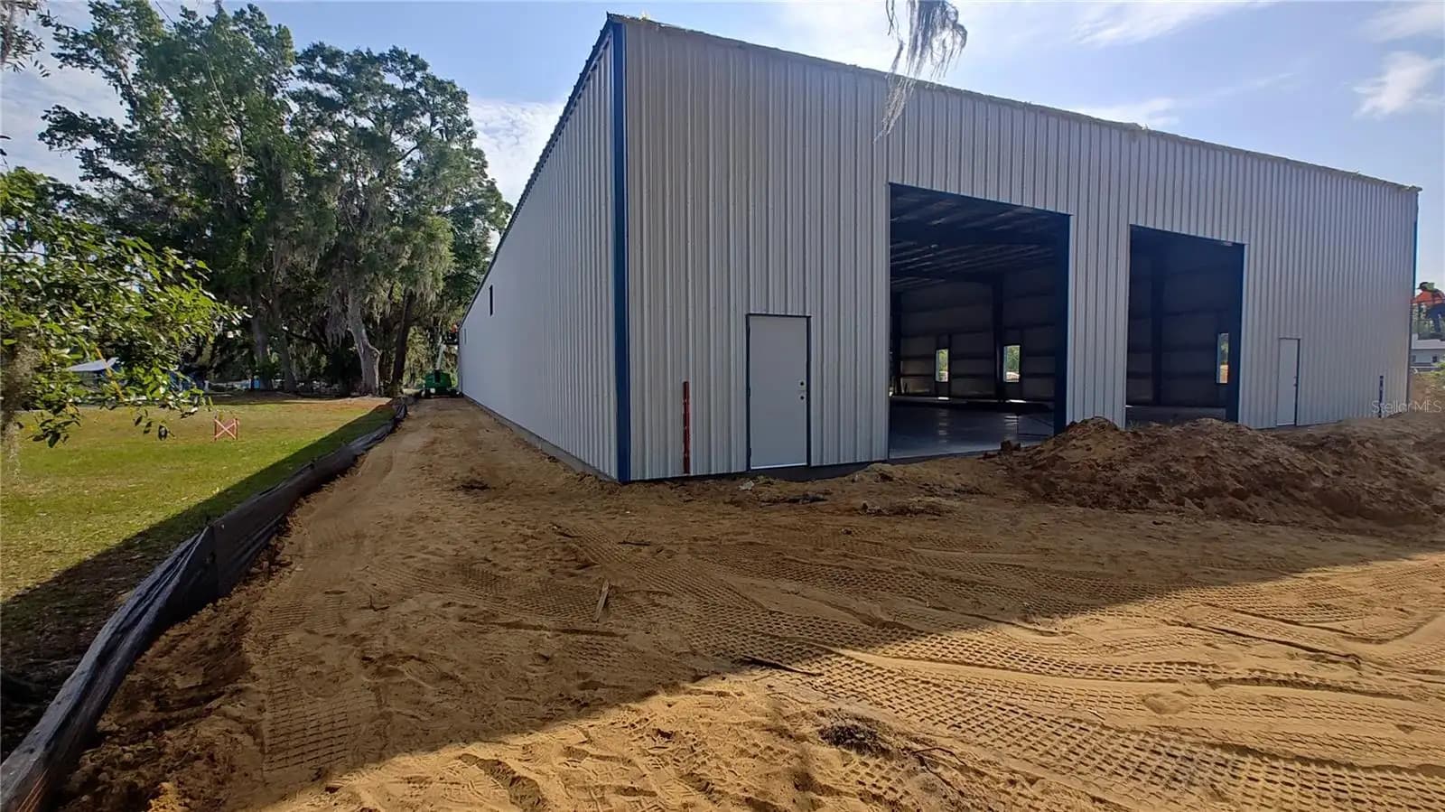 Listing photo