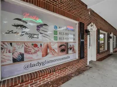 Lady Glamorous Nails